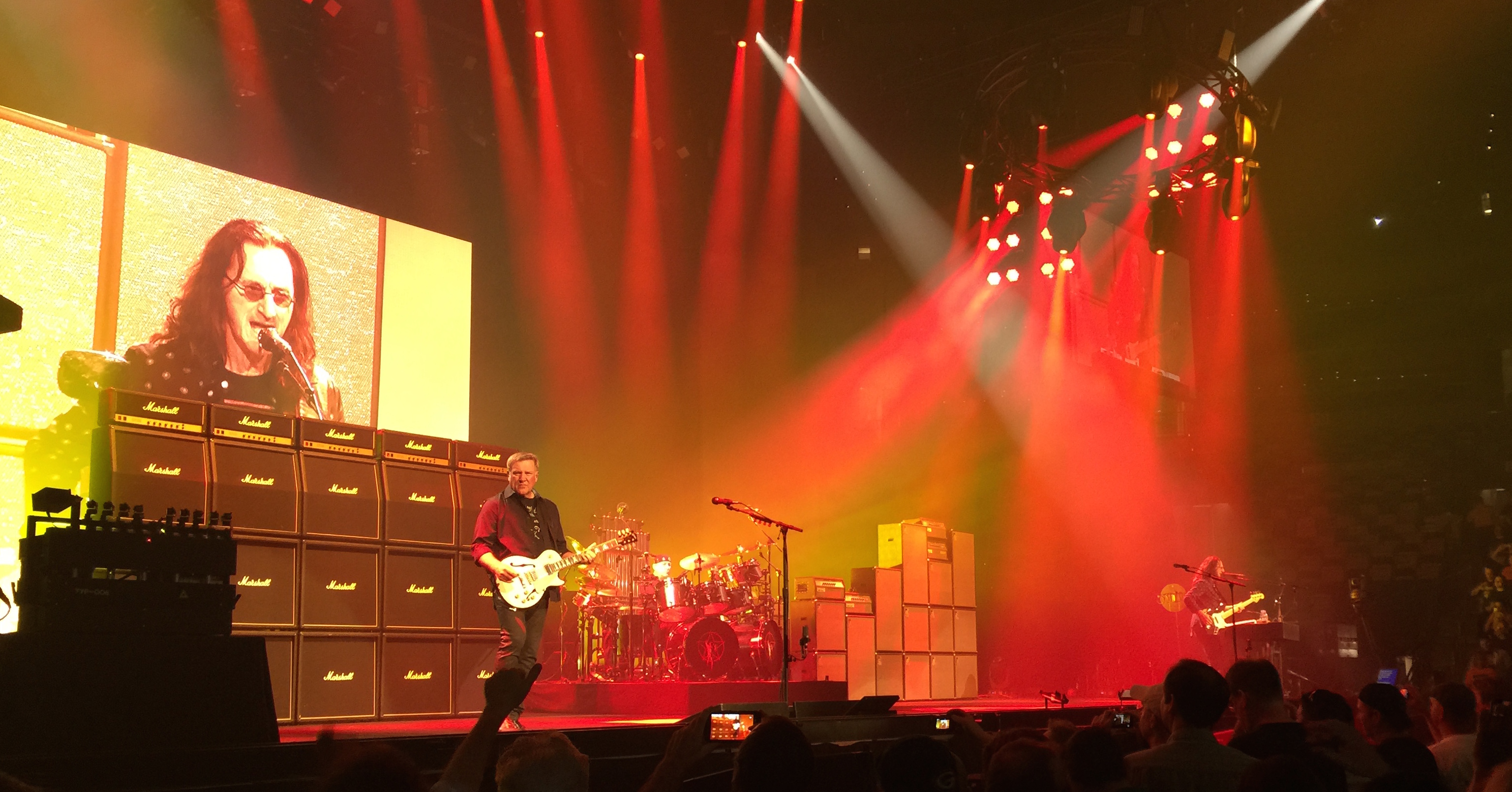 A humble review of Rush R40 in Boston on Tue Jun 23, 2015.